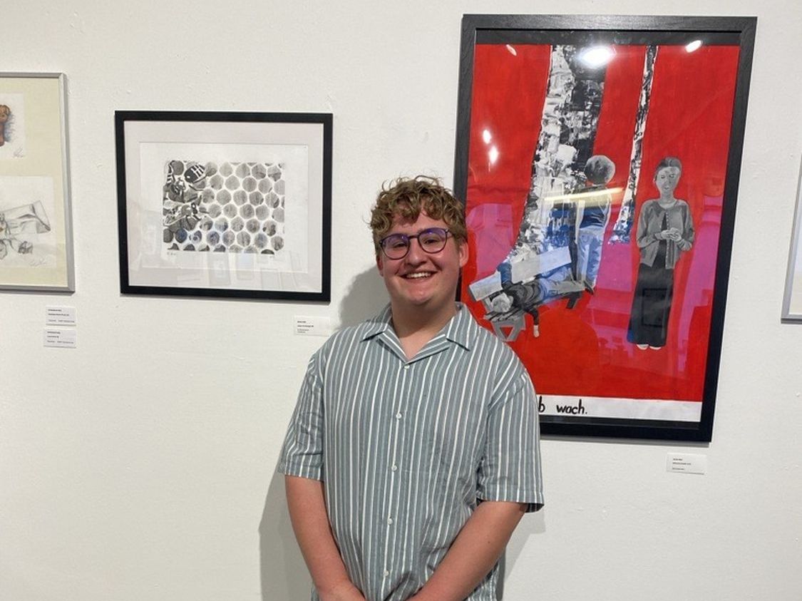 BORG-SchülerInnen bei Vernissage: Jung und Kunst