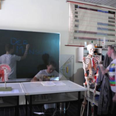 Mensch Durch Raum Und Zeit